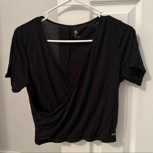 Gap Fit dry material fake wrap crop top.